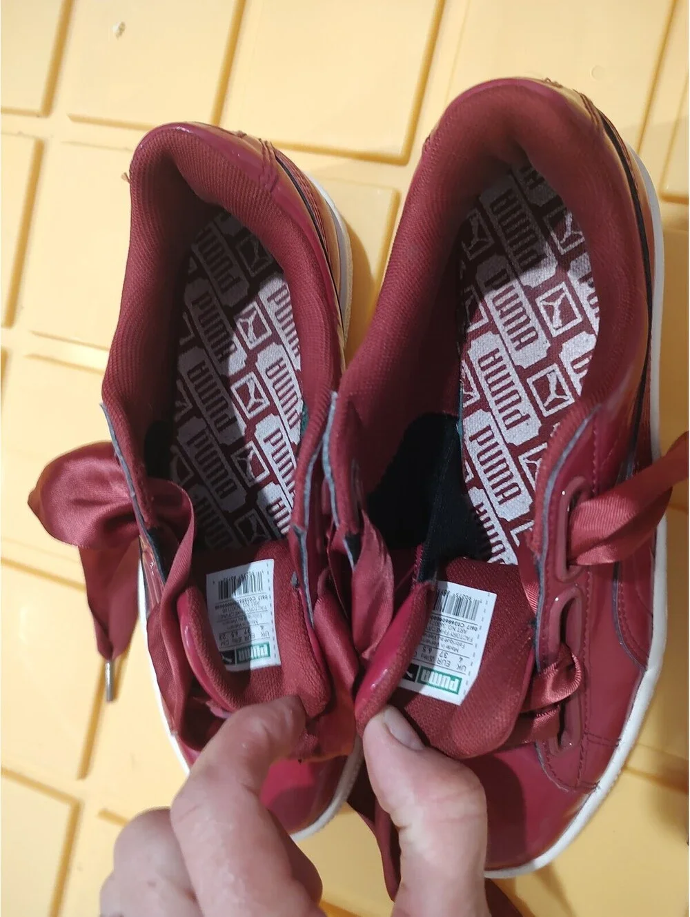 Puma Women's Burgundy Satin Ribbon Lace Sneakers Size 6.5